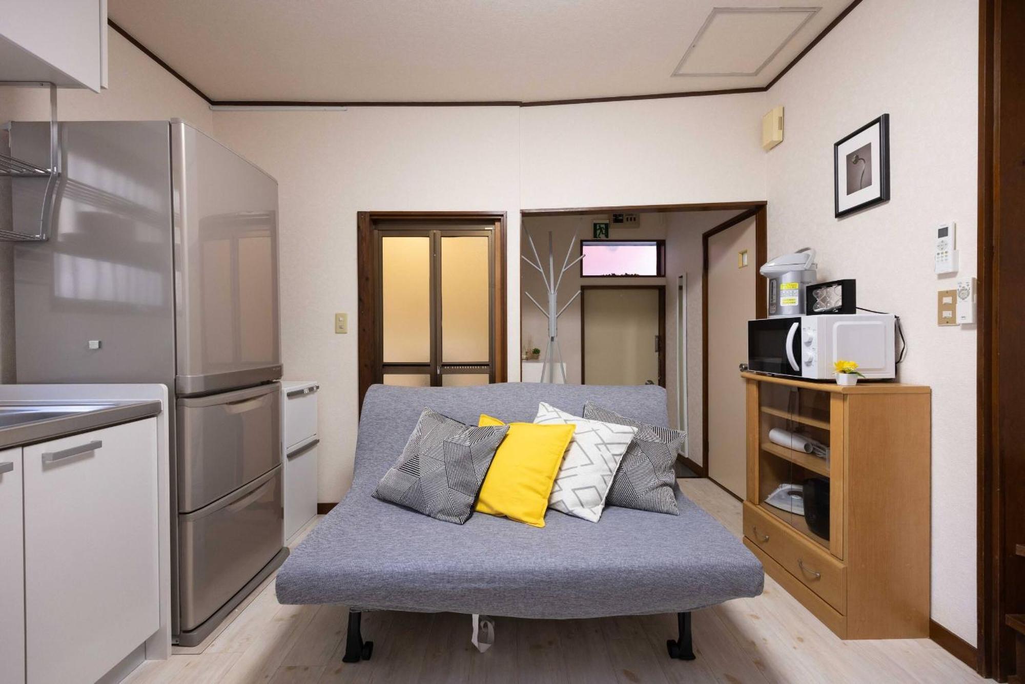 Apartment Mikazuki Aoto Mao1